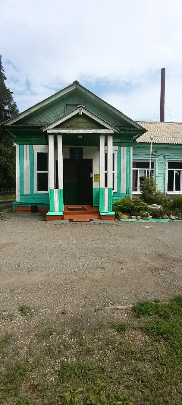 Здание школы.
